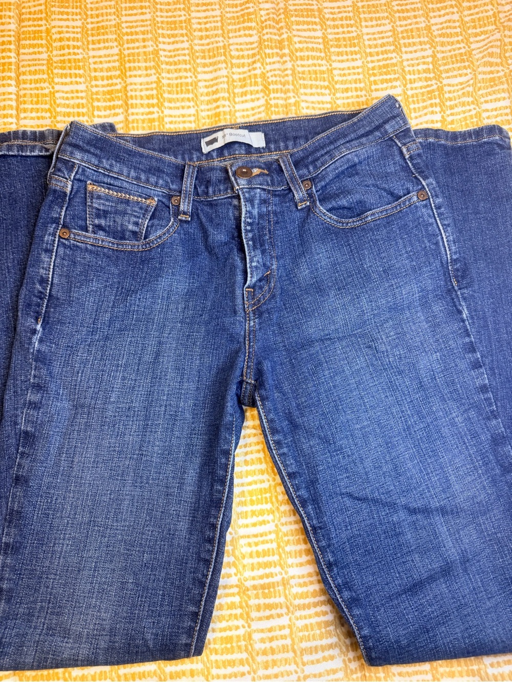 Levi's Boot Cut Women's Jeans in Blue Denim